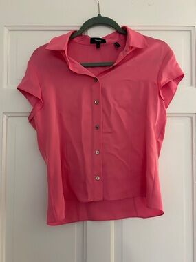 Theory Coral Pink Short-Sleeve Button-Down Shirt